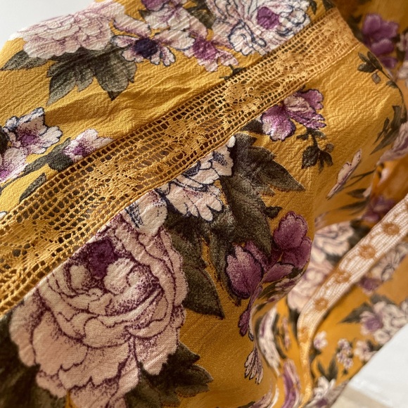 American Eagle Floral printed Yellow Maxi Dress with Slip - Picture 13 of 17